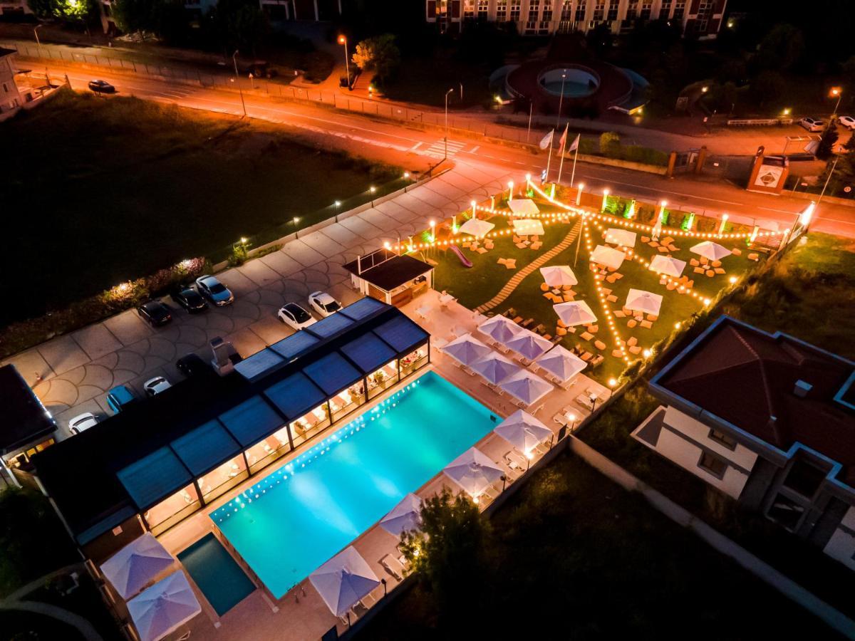 Ucar Royal Hotel Ve Konferans Salonu Ağva Exteriér fotografie