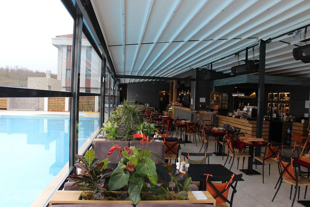 Ucar Royal Hotel Ve Konferans Salonu Ağva Exteriér fotografie
