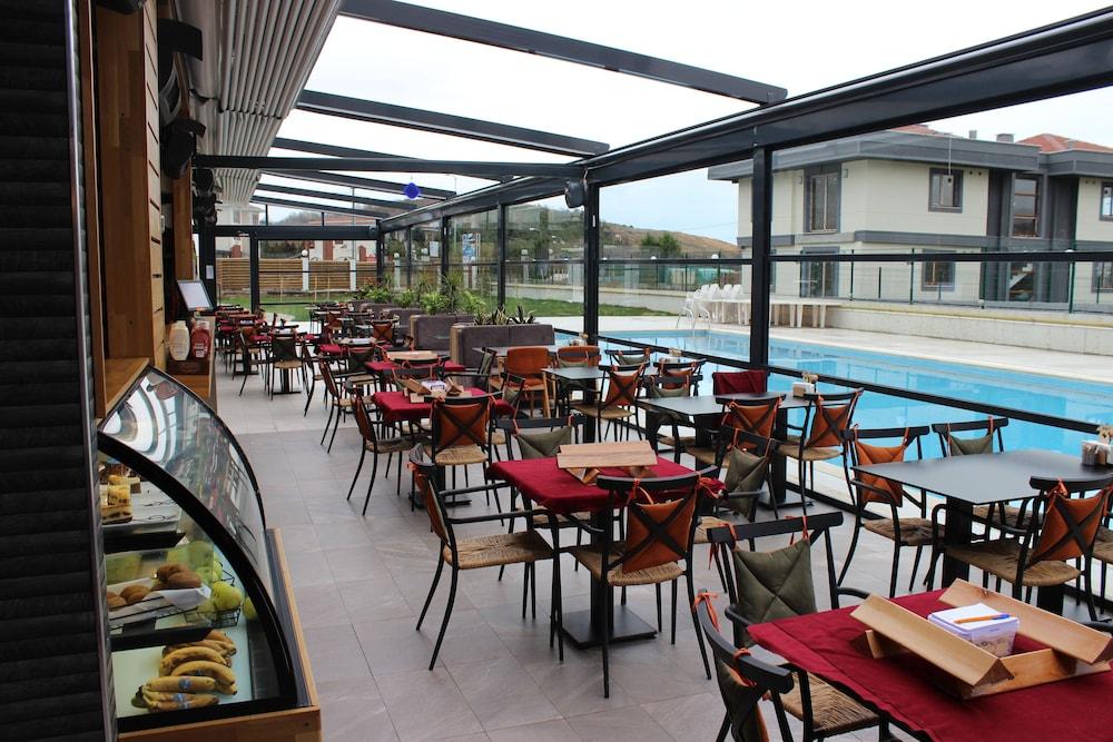 Ucar Royal Hotel Ve Konferans Salonu Ağva Exteriér fotografie
